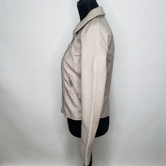 Blank NYC life changer vegan leather moto jacket - Picture 7 of 7